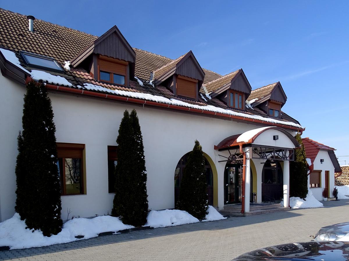 Prince Hotel Miercurea Ciuc Exterior foto